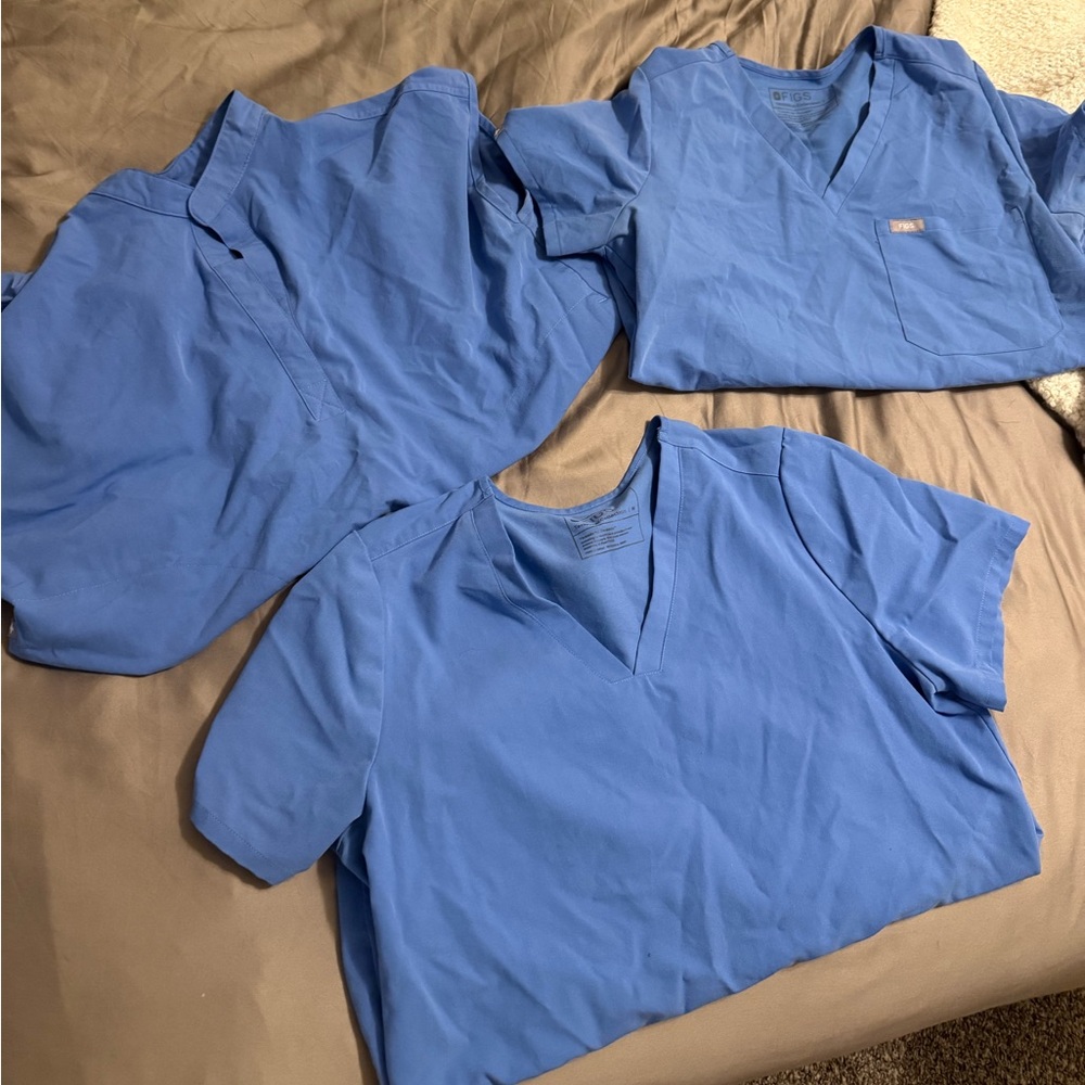 3 figs scrub tops